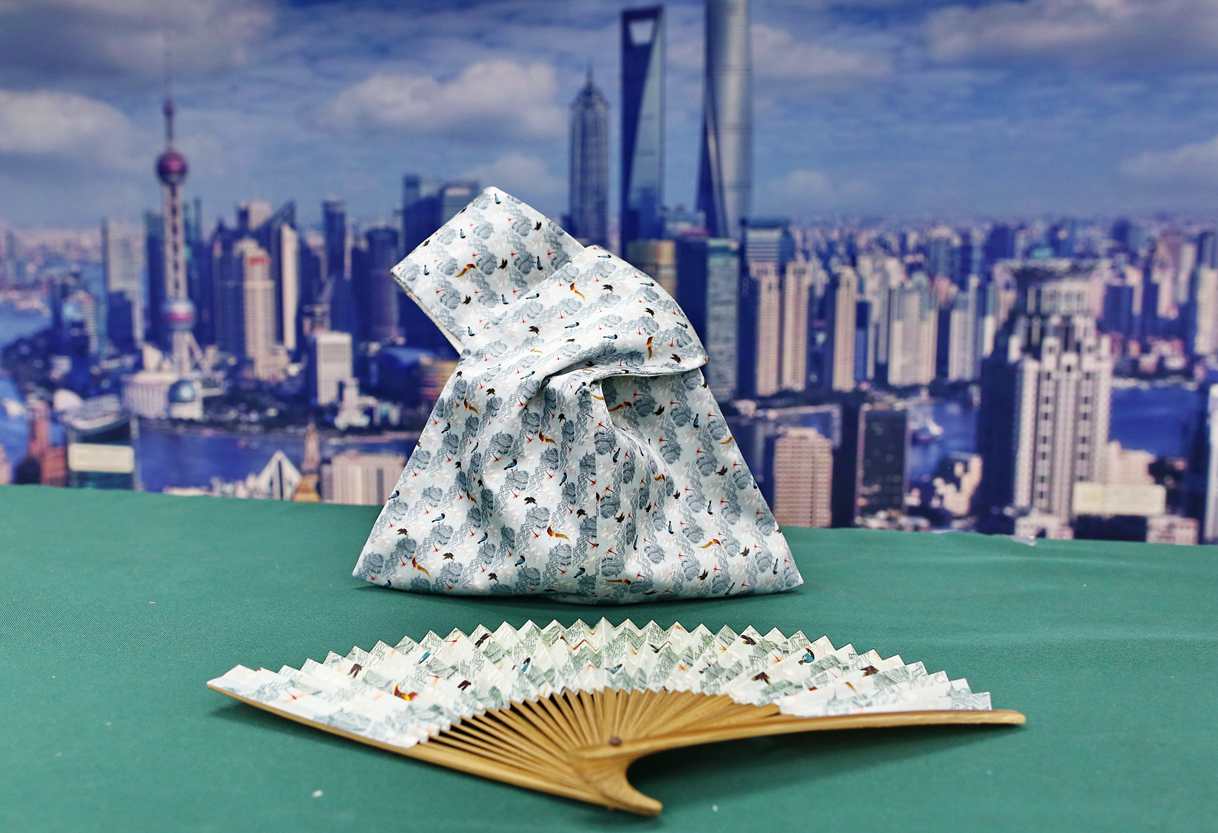 最佳艺术设计奖 豫园记忆礼盒_副本.jpg 最佳艺术设计奖 豫园记忆礼盒_副本.jpg